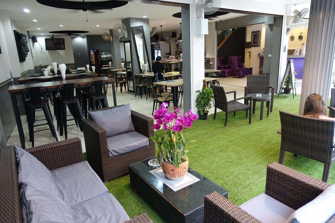 C&C Residence Bistro Restaurant Pattaya Exterior photo